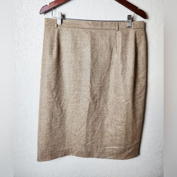 ESCADA Harrington Wool 2 Pc Skirt Set Womens Tan Size 44 - Picture 6 of 16